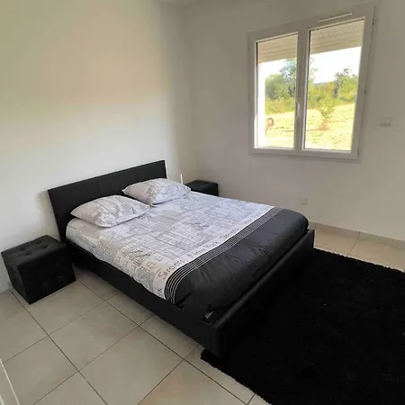 Maison Familiale Contemporaine A *